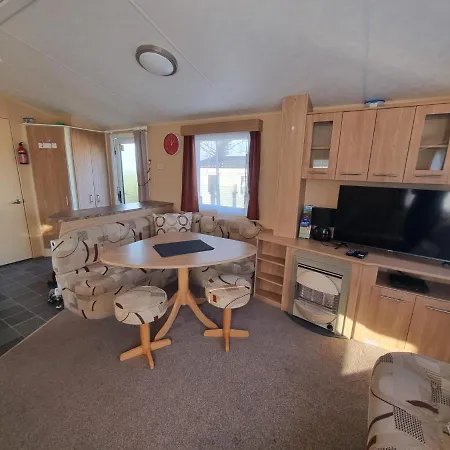 The Perrycroft At The Beeches Caravan Park Chalet